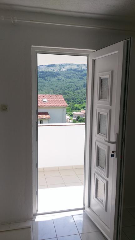 Ruza Apartmani Draga Bašćanska Exterior foto