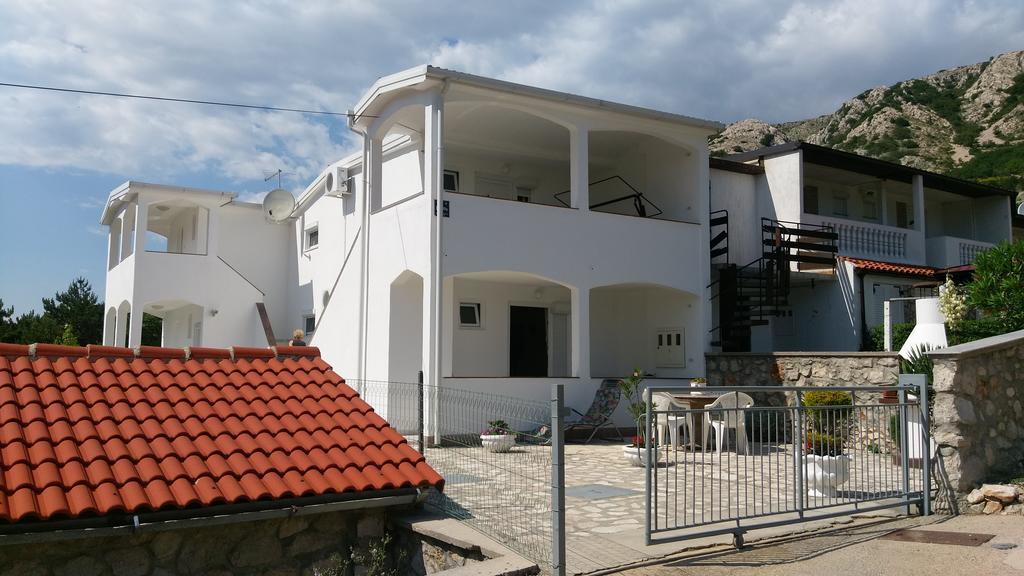 Ruza Apartmani Draga Bašćanska Exterior foto