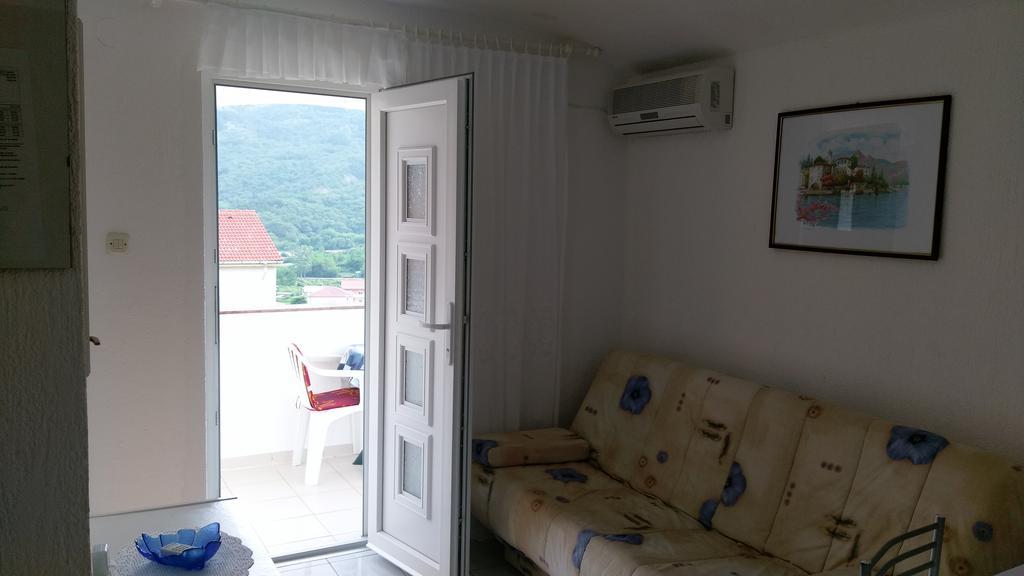 Ruza Apartmani Draga Bašćanska Exterior foto