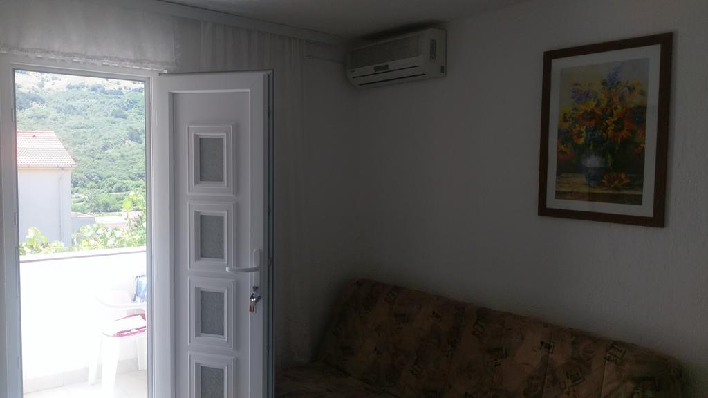 Ruza Apartmani Draga Bašćanska Exterior foto